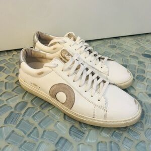 Oliver Cabell White Sneakers with Silver Accent